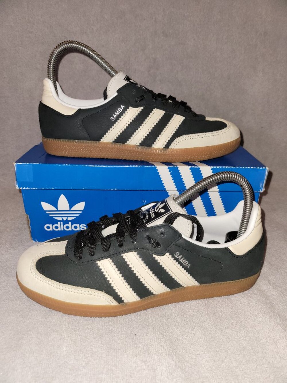 Adidas Samba OG Core Black Wonder White Silver Tan Gum Women's Size 6 Sneakers